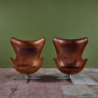 Leather Egg Chair by Arne Jacobsen