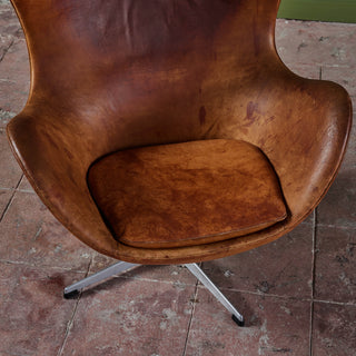 Leather Egg Chair by Arne Jacobsen