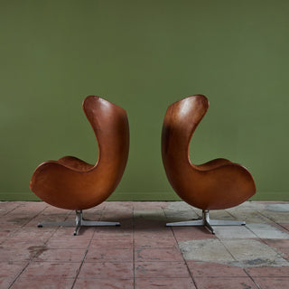 Leather Egg Chair by Arne Jacobsen