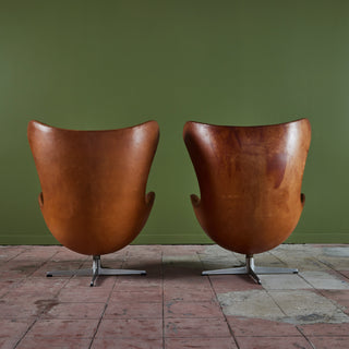 Leather Egg Chair by Arne Jacobsen