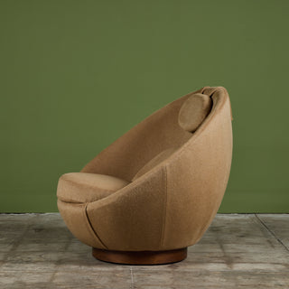 Milo Baughman Swivel Egg Lounge Chair